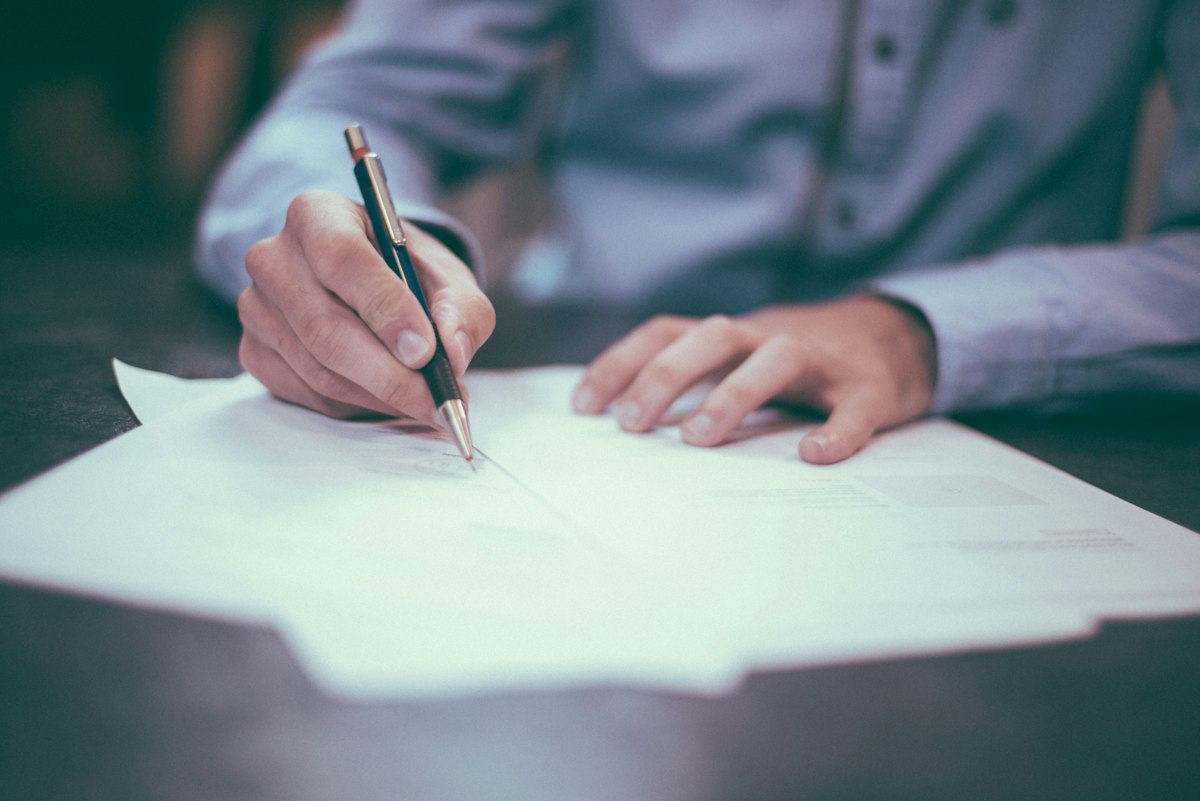 What the expert’s ratification in court is, and why it matters so much