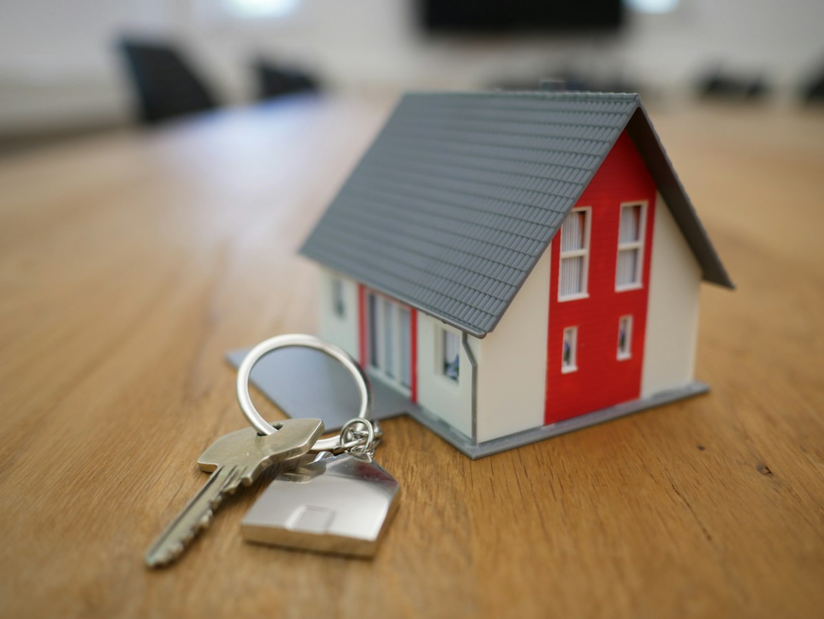The tax office values your house above the price: how to defend yourself